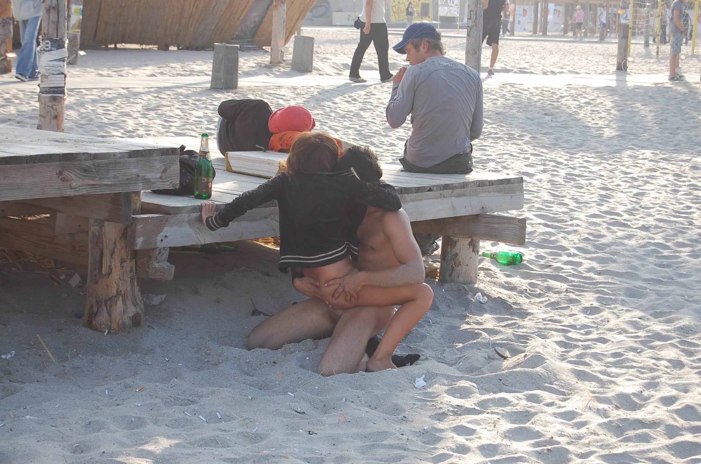 Общественный пляж секс