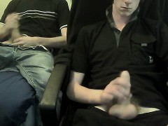handful-of-friends-masturbate-for-webcam