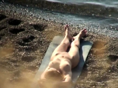 Hot Nude Amateur Milfs Beach Voyeur Close Up Pussy